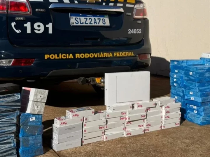 PRF apreende R$ 150 mil  em contrabando após perseguição em Paranaíba