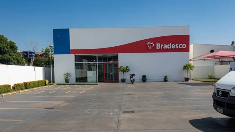 Bradesco é condenado a pagar R$ 8 mil por cobrança de cartão em Paranaíba