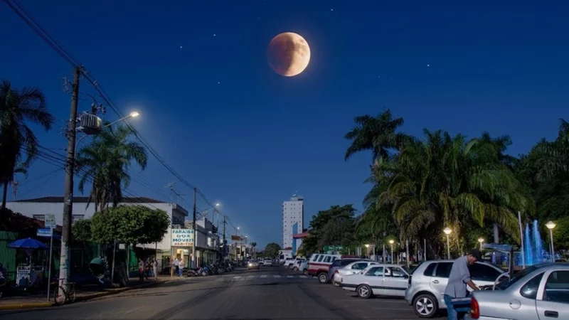 Eclipse parcial da Lua poderá ser visto em todo o Brasil nesta quinta-feira