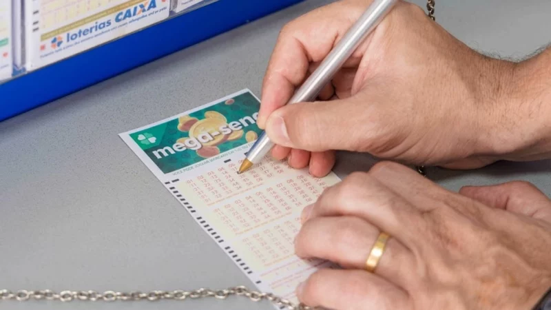 Mega-Sena acumula de novo e prêmio chega a R$ 165 milhões