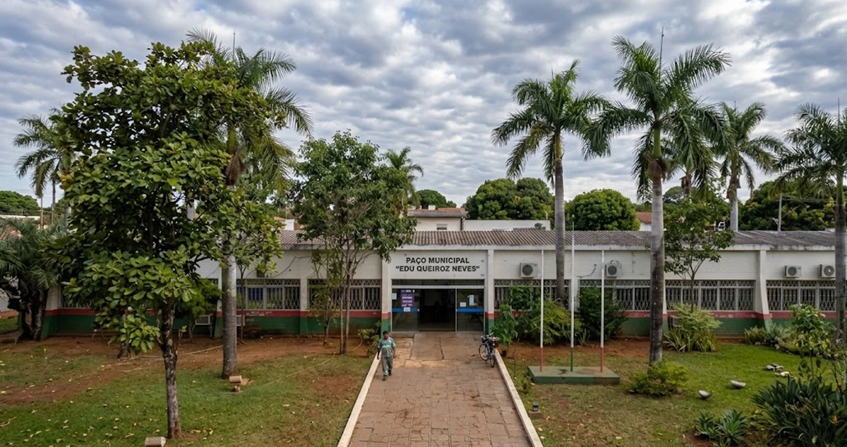 Prefeitura de Paranaíba abre dois processos seletivos com vagas para diferentes áreas