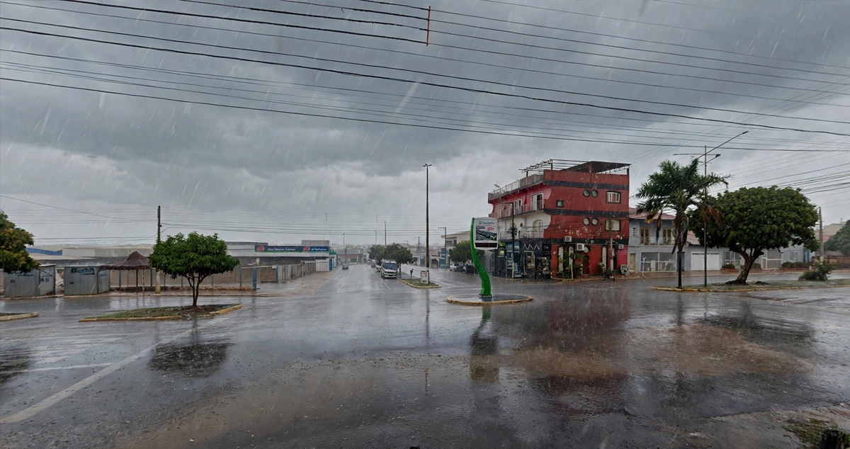 INMET emite alerta de tempestade para Paranaíba nesta segunda-feira
